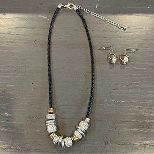 Cracker Barrel Circle Charm Faux Diamond Necklace & Earrings